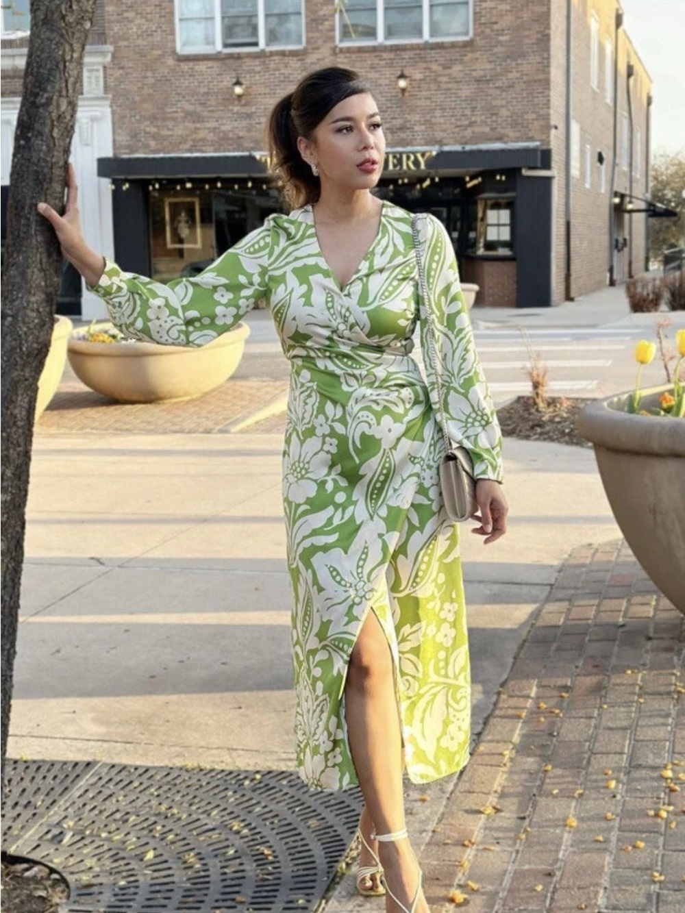 ZARA Green White Floral Long Sleeve V-Neck Waist Wrap Front
Slit Midi Dress 2X